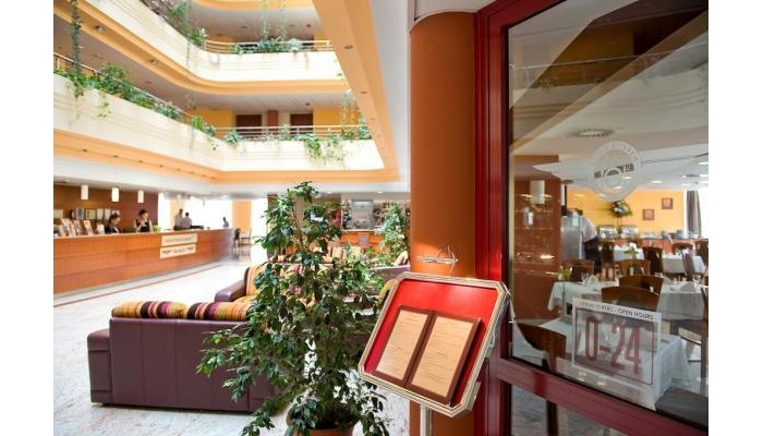 Airport Hotel Budapest poza 11
