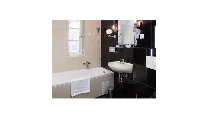 Bastion Hotel Budapest poza 23