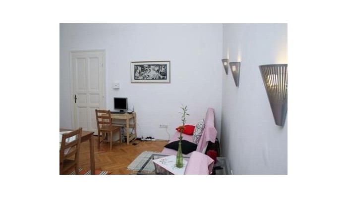 Alkotmany Street Apartment poza 12