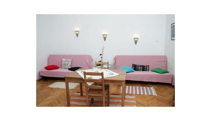 Alkotmany Street Apartment poza 13