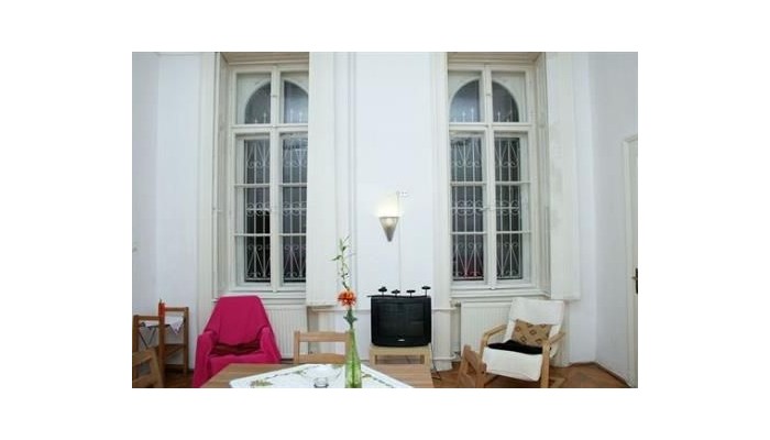 Alkotmany Street Apartment poza 15