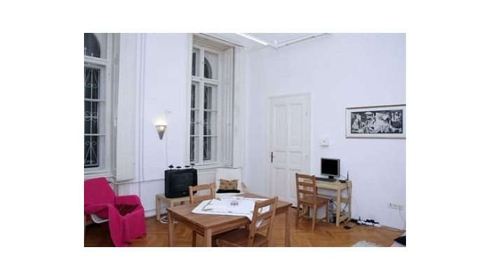 Alkotmany Street Apartment poza 11