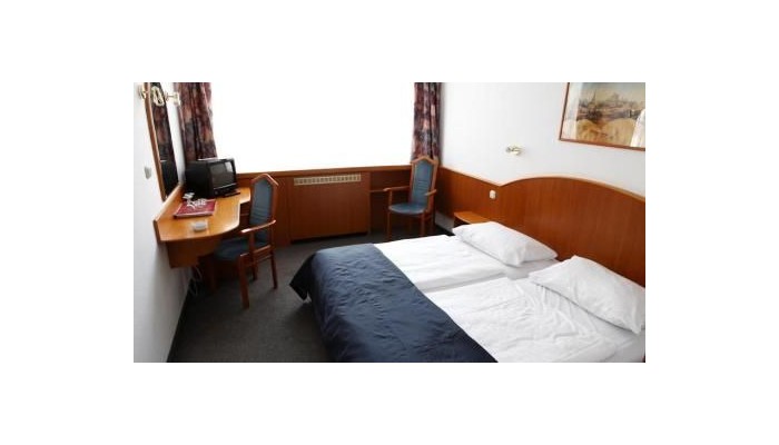 Hotel Benczur poza 5