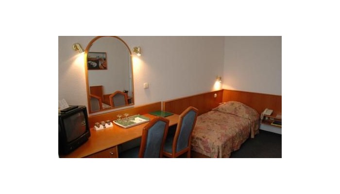 Hotel Benczur poza 14