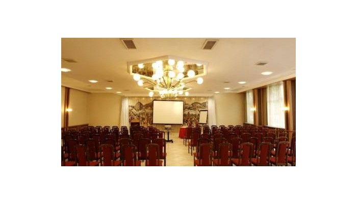 Hotel Benczur poza 24