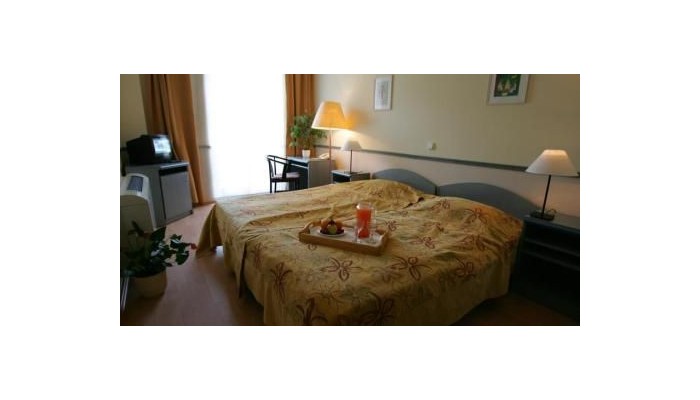 Hotel Corvin poza 3
