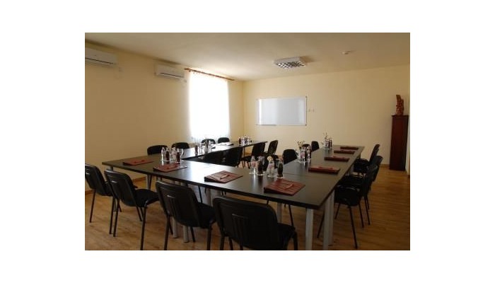 Hotel Ferihegy poza 18