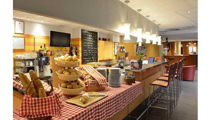 Hotel Ibis Budapest Heroes Square poza 2