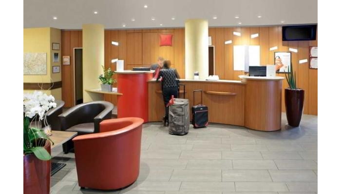 Hotel Ibis Budapest Heroes Square poza 9