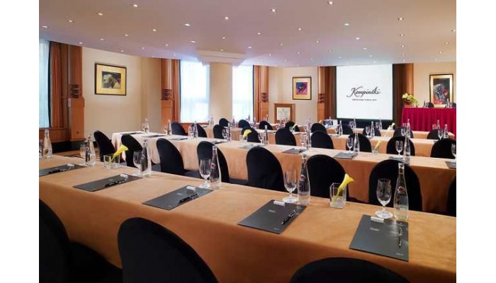 Hotel Kempinski Corvinus poza 6