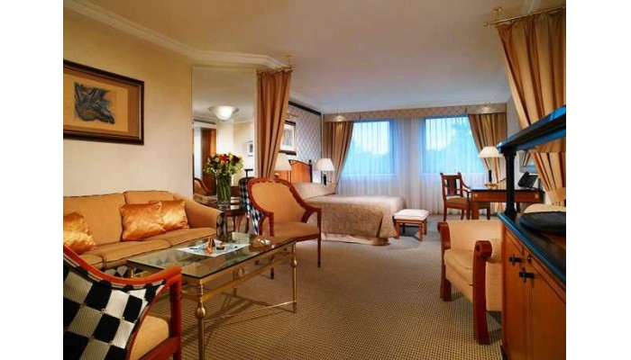 Hotel Kempinski Corvinus poza 3