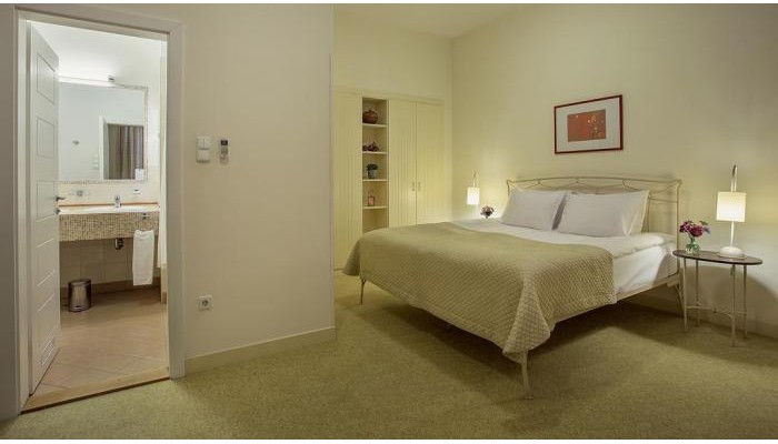 Hotel Mamaison Residence Izabella Budapest poza 5