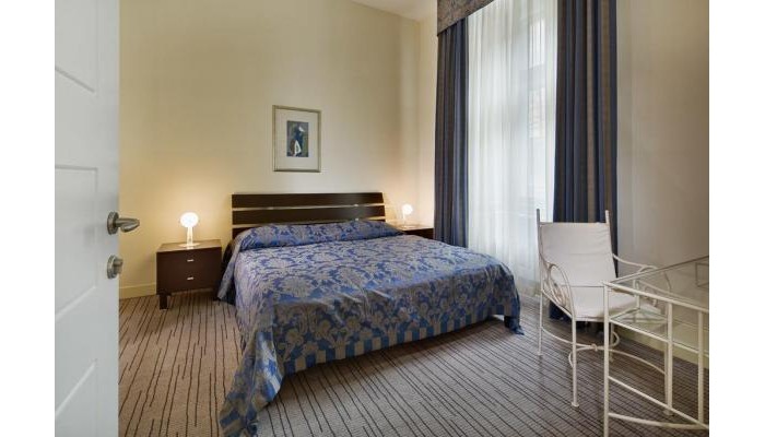 Hotel Mamaison Residence Izabella Budapest poza 11