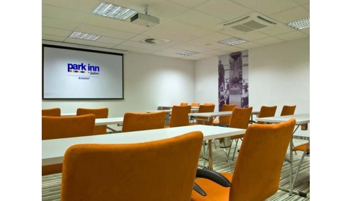 Hotel Park Inn By Radisson Budapest poza 3