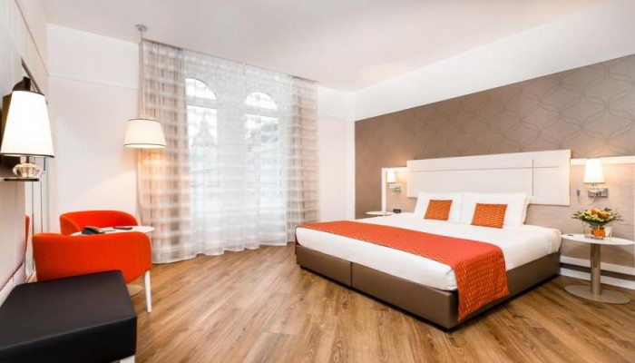 Parlament Hotel poza 3