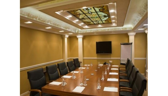 Queens Court Hotel poza 6