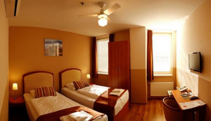 Poza pentru Six Inn Hotel Budapest 72-1491576498 Six Inn Hotel Budapest poza 19