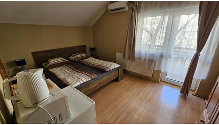 Hotel Rozsakert Apartmanhaz poza 7